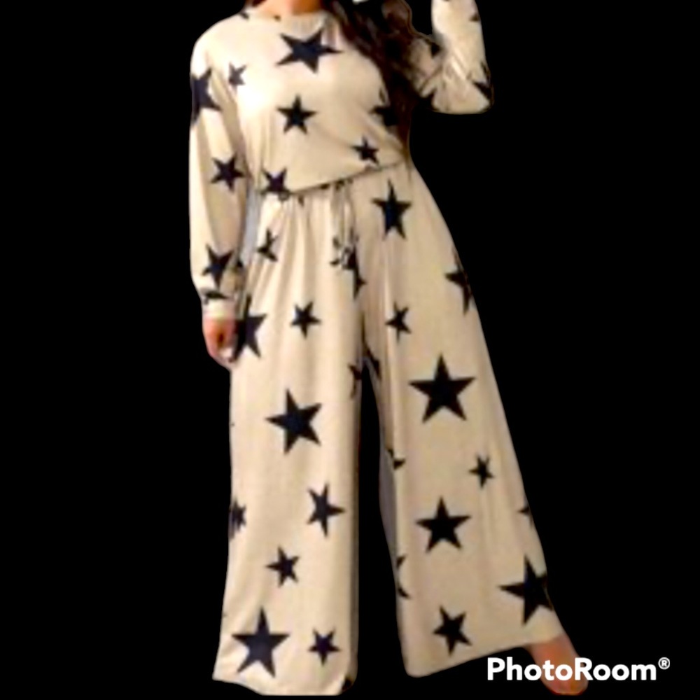 NWOT STAR 2 piece set 2X SHEIN WITH WIDE LEG BEIGE WITH WHITE SPECKLES AND STARS